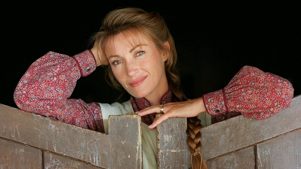 Сериал Доктор Куин: Женщина-врач - 3 сезон 1 серия / Dr. Quinn, Medicine Woman