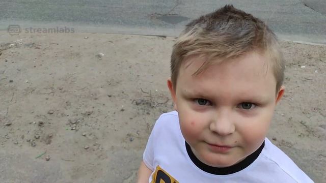 СТРОГО УЧИТ ДАНИЛЫЧА И МАКСОНА КАТАТЬСЯ НА ЭЛЕКТРО САМОКАТЕ | СТРОГО ИРЛ С ДАНИЛЫЧЕМ | ИРЛ СО СТРОГ смотреть онлайн