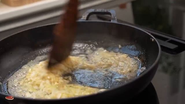 Свиное филе с черносливом и красным винным соусом – это блюдо, обладающее нежной текстурой, сочно... смотреть онлайн