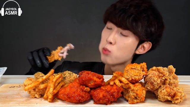 ASMR BBQ 신메뉴 매운 치킨 4종류출시?! 핫 시즈닝,후추,후라이드,양념 닭다리 먹방 SPICY CHICKEN MUKBANG EATING SOUNDS смотреть онлайн