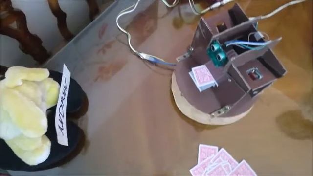Cards Shuffling & Distributing Machine