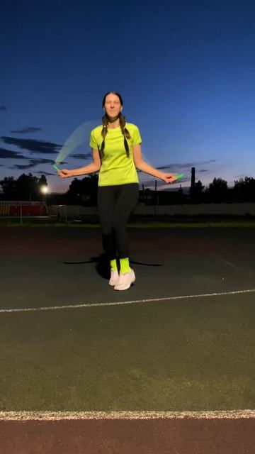 #скакалка #jumprope #лето #skipping #скиппинг #танцы #трюкисоскакалкой #трюки #тренд #тренды #топ