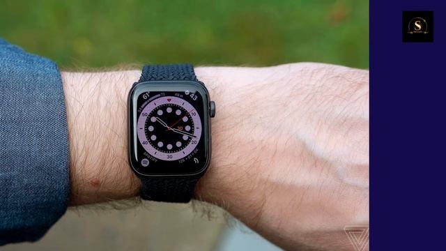 Apple Watch SE 44mm Space Gray Aluminum Case Sport Band - Cellular Very Good