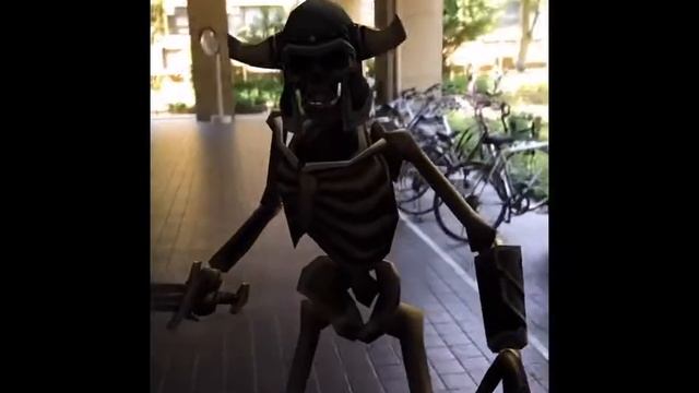IOs app development : ARKit Demo    Tracking Monster