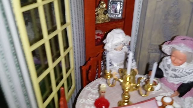 Миниатюра 1:12