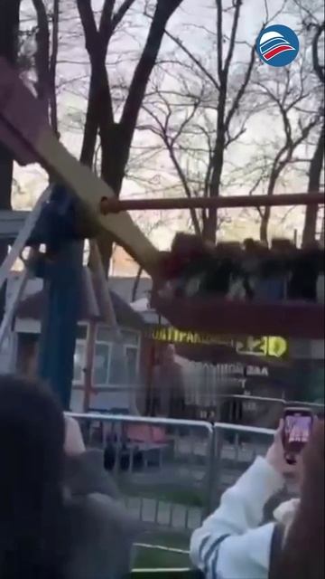 Страшные кадры: девушка попала с аттракциона в реанимацию