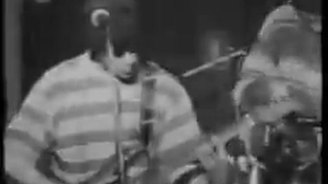 Afraid to speak in public - the dark room смотреть онлайн