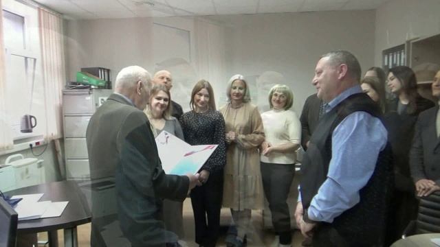 Награждение Капустина Александра Дмитриевича медалью "Ветеран МВД" в День 65-летия