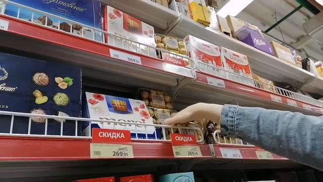 Гуляю с Сестрой по магазинам