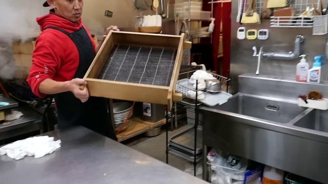 Японская еда - Моти Долбежят Традиционные Японские Сладости Сендай Япония смотреть онлайн