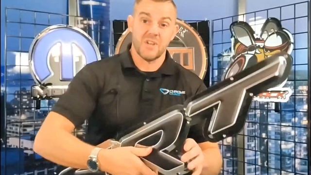 Dodge SRT Logo Metal Sign смотреть онлайн