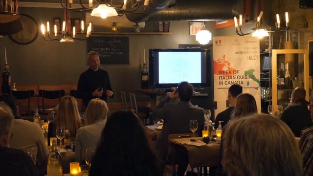 Learn how to categorize taste and appreciate Italian olive oil with Professional Taster Fil Bucchin смотреть онлайн