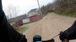 К озеруТамбукан на велосипедах.