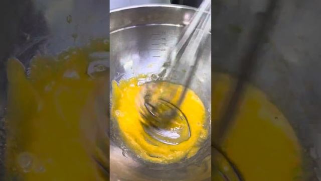 ДЕЛАЕМ МОРОЖЕНОЕ СЕМИФРЕДО НА СЛИВКАХ МЕГГЛЕ смотреть онлайн