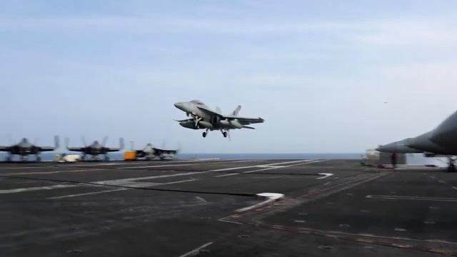 ABRAHAM LINCOLN( CVN-72) SARIDENİZ GÖREVİ смотреть онлайн