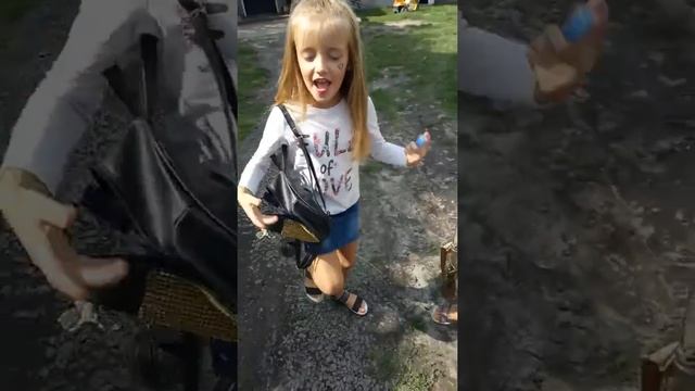 городские в селе смотреть онлайн