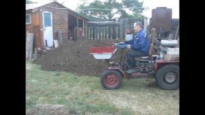 Апгрейд кузова на минитракторе "Малыш". Перевозка перегноя.