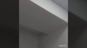 монтаж потолка Амстронг с металлическими касетами