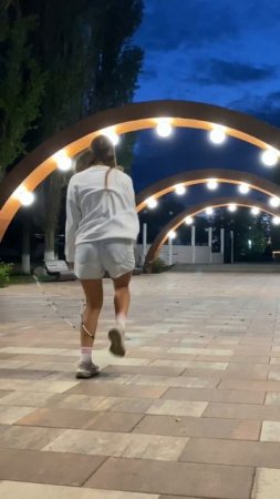 Трюки со скакалкой от любителя. #tricks #challenge #скакалка #jumprope #stunt #skipping #jump