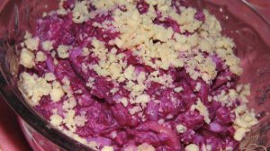 Салат из свеклы с яйцом и твердым сыром