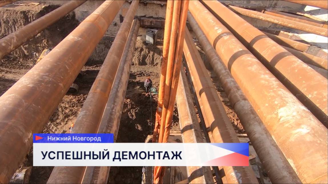 Ротор грузоподъемностью 50 тонн успешно подняли во время демонтажа