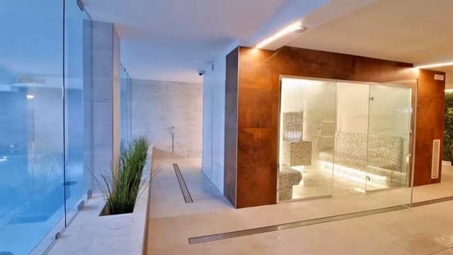 Hotel Elite, Caorle, Italy смотреть онлайн