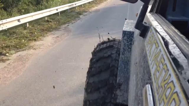Грязь от колес отлетает смотреть онлайн