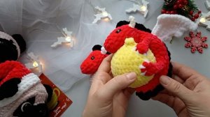Итоги двух недель вязания. Мопсы, драконы и необычный гном.