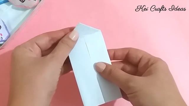 Como fazer Squishy de Papel sem Cola e sem Fita Adesiva - Dobradura de papel DIY смотреть онлайн