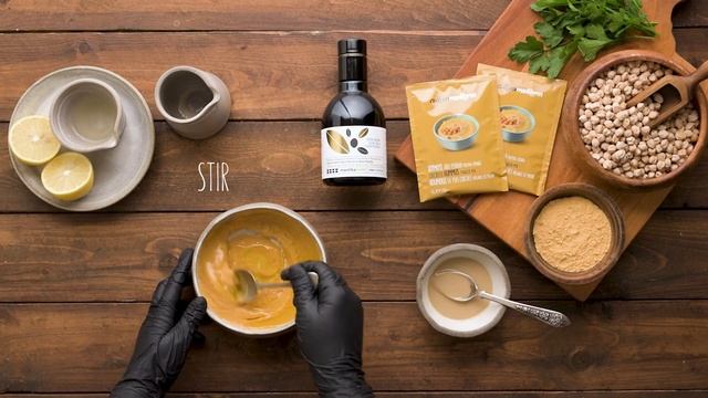 Cultura Mediterra | Chickpea Hummus Salad. 100% Natural Ingredients. Ready in 1 minute!