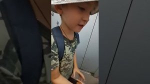 МЫ ЗАСТРЯЛИ В ЛИФТЕ! В следующем видео расскажу историю