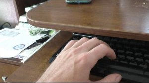Почему магнитола в машине светится но кнопки не работают?
