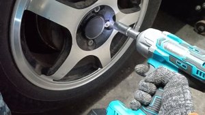 Аккумуляторный ударный Гайковерт WERX