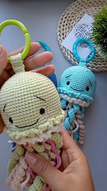 игрушки-погремушки медузы в наличии #crochetcreativo #амигуруми #медуза #крючком #crochet  #shorts