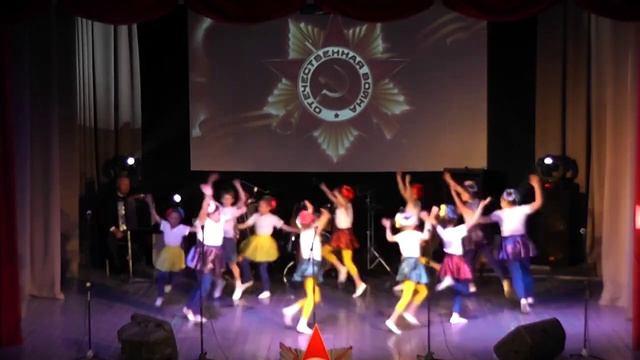 Танец Детки-конфетки