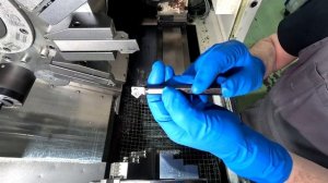 Тонкое кольцо без острых кромок.