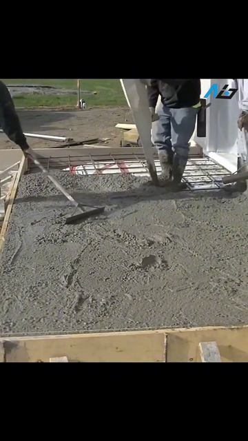 Бетонный стяжка" обычно относится к слою бетонной смеси. смотреть онлайн