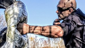 Бокс на свежем воздухе. Покрышка.