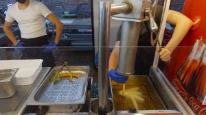 Kyiv Street Food. Churros Factory. Уличная еда в Киеве. Испанский чуррос