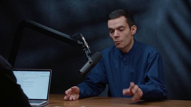 ФАЙБ: о манипуляциях, теориях заговора, «умном» контенте и псевдо-образовании