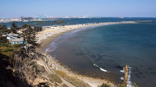 Lounge at Cabrillo Beach смотреть онлайн