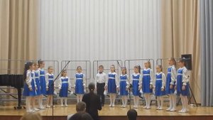 Детский хор "Тутти" - Вдоль по улице широкой