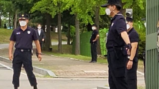 Samsung’s Lee Jae-yong walks free on parole