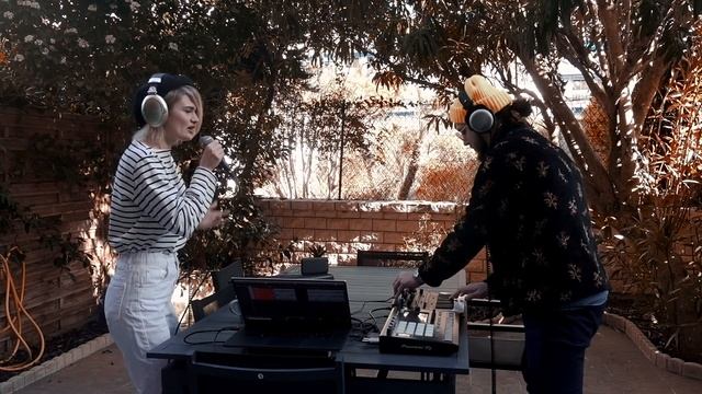 MY BLUES [Live Performance] by Sunny from the Moon смотреть онлайн