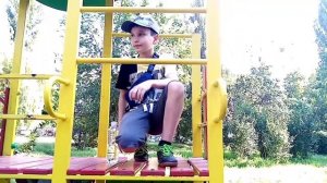 КАРОЧЕ ГОВОРЯ ПОМЕНЯЛИСЬ ТЕЛАМИ!!!