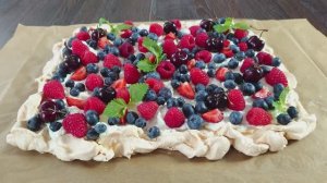 Секрет идеальной меренги – торт Павлова мечты! 🍰💫