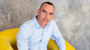 Валерий  Халилев Перепады настроения, быть самим собой, возмещение ущерба, доверие семьи .