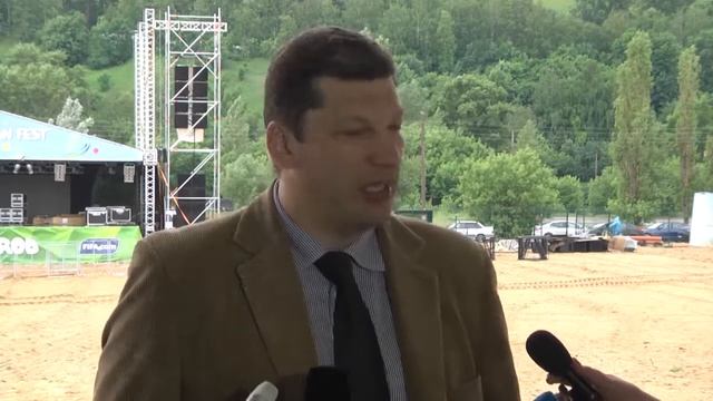 БОЛЕЕМ ЗА НАШИХ