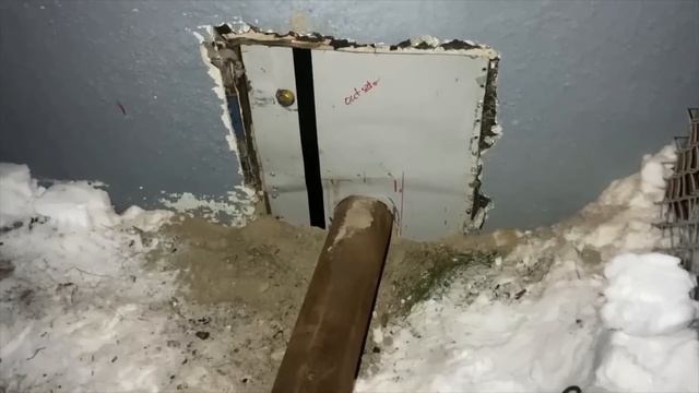 Digging Frozen Sand Plus Removed the Radiator on the TD 9 Cat Dec 26 2023 смотреть онлайн