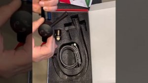 Смеситель с подключением под фильтр и с гибким изливом Vieir V15013-CC чёрный